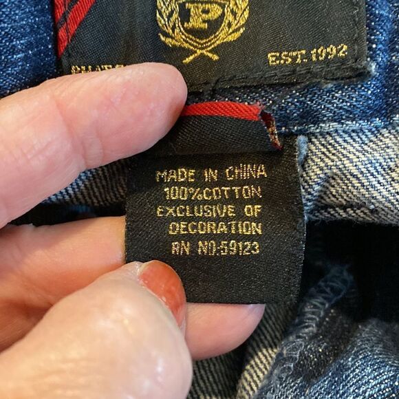 Phat Farm Classics Men’s Jeans Distressed NWT Size 44x34 - Picture 9 of 10